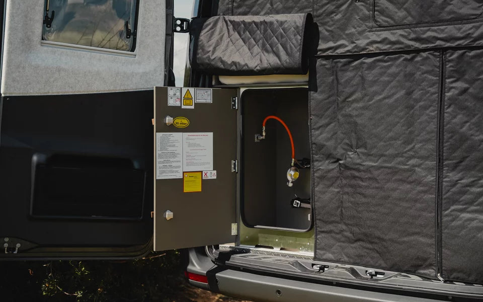 Hymer buscamper Isolatie achterdeur Camper-onderdelen.nl