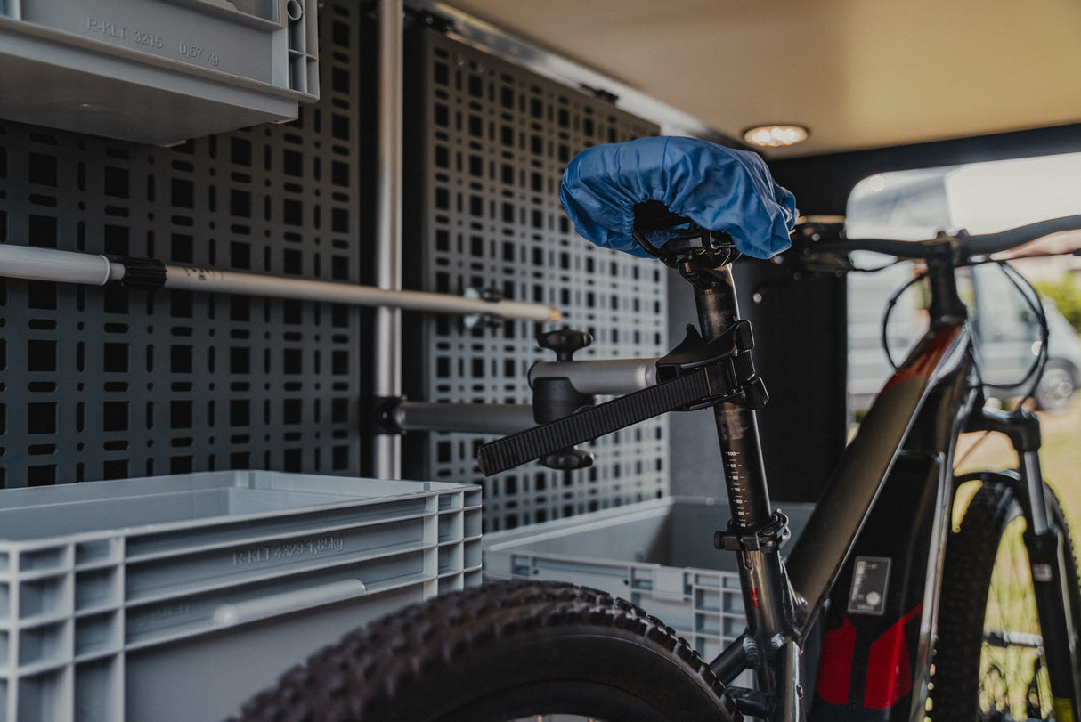 Hymer fietsendrager voor in de garage - 2 fietsen Camper-onderdelen.nl