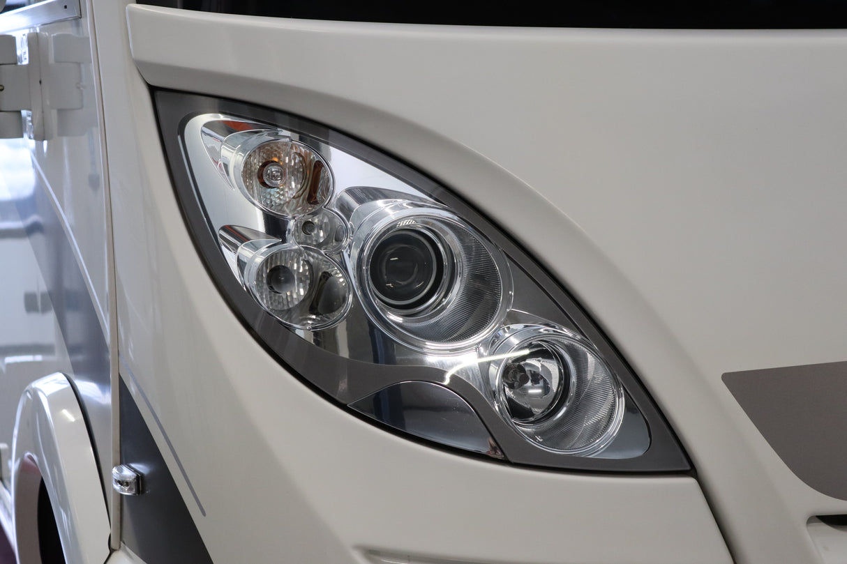 Hymer S 840 Koplamp