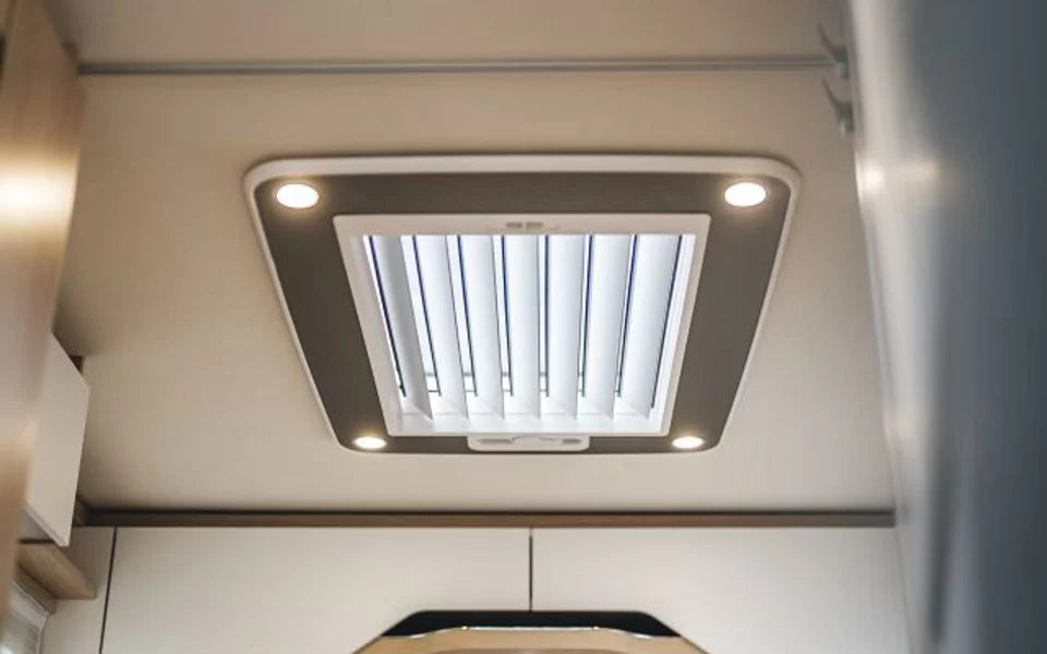 Hymer dakraam lamellencassette 800 x 500 – Aluminium Camper-onderdelen.nl