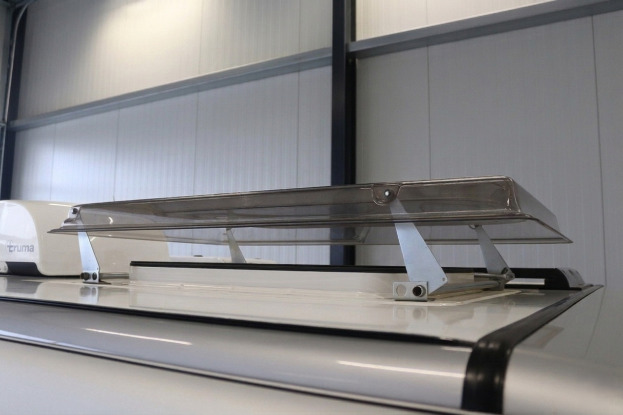 Hymer Dakluikkap 800x500 - Transparant getint