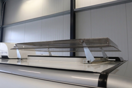 Hymer Dakluikkap 800x500 - Transparant getint