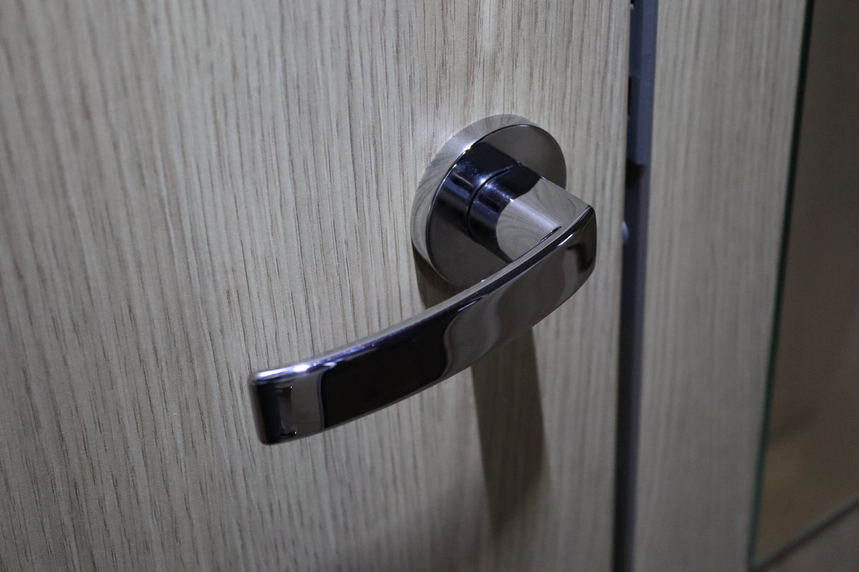 Hymer deurgreep set chrome - Camper-onderdelen.nl