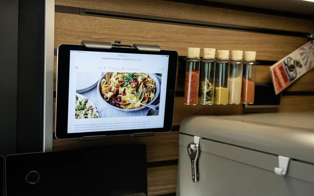 Hymer tablethouder Camper-onderdelen.nl