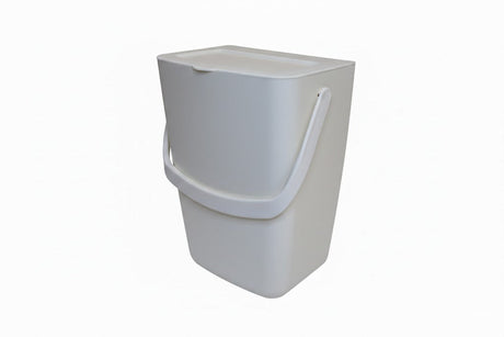 Hymer prullenbak geïntegreerd in toegangsdeur Camper-onderdelen.nl